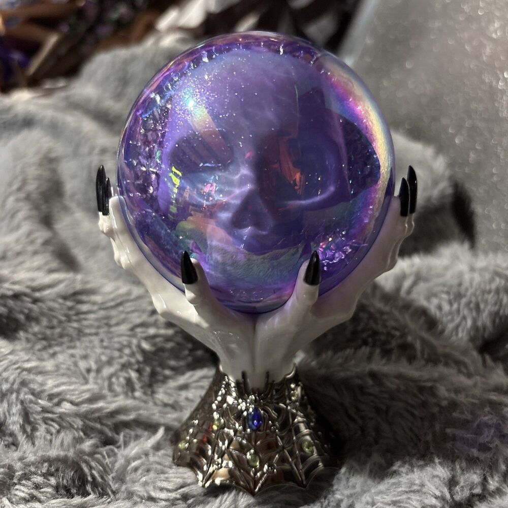 Bath & Body Works Crystal Ball Skull Hands Halloween Projector Plug In #898M